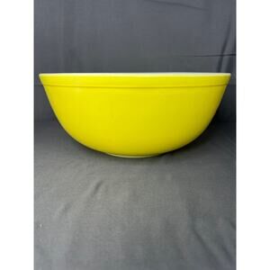 Vintage Yellow Pyrex 4 Qt Mixing Bowl 404